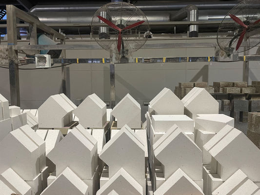 Alti temperature 95% Al2O3 mattoni refrattari mattoni di corindone bianco per forni ad arco elettrico